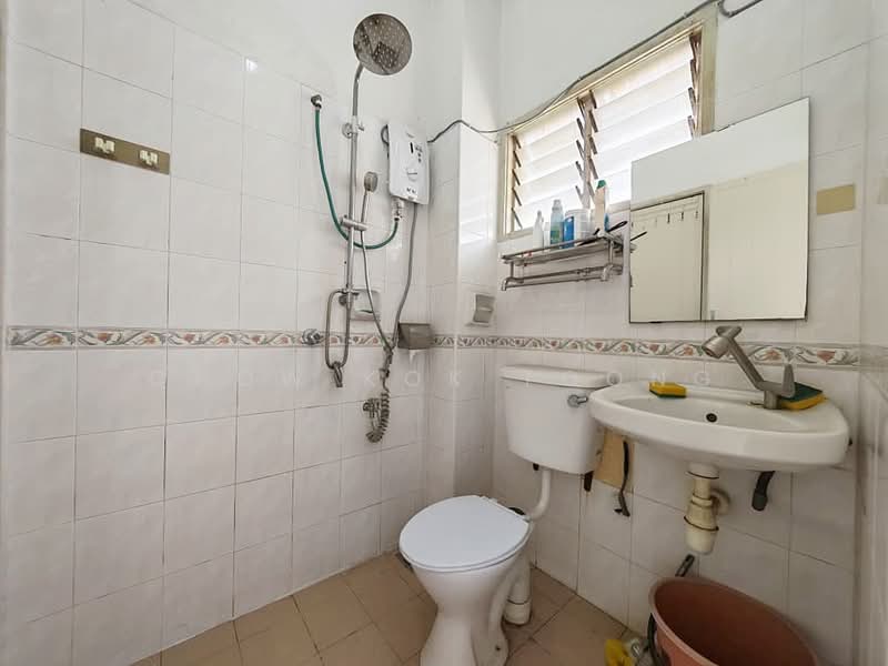 Rumah Teres 2-Tingkat untuk Dijual di Taman Putra Prima (Puchong) - Chow Kok Toong - Bathroom - PropertyGuru.com.my