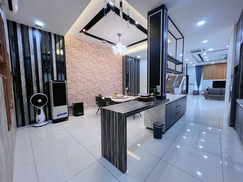 For Sale - The Gardens @ Polo Park