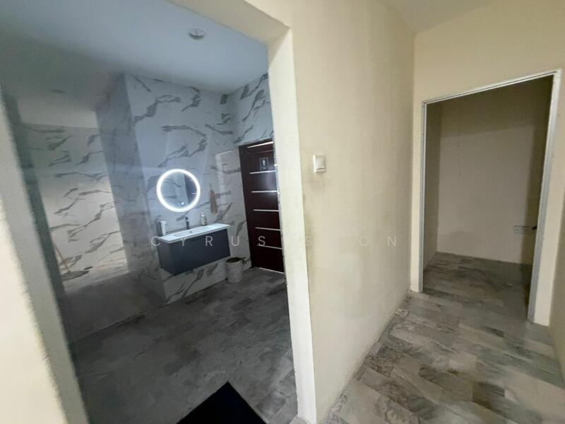 Detached Factory for Sale in Meru (Klang) - Cyrus Soon - Bathroom - PropertyGuru.com.my