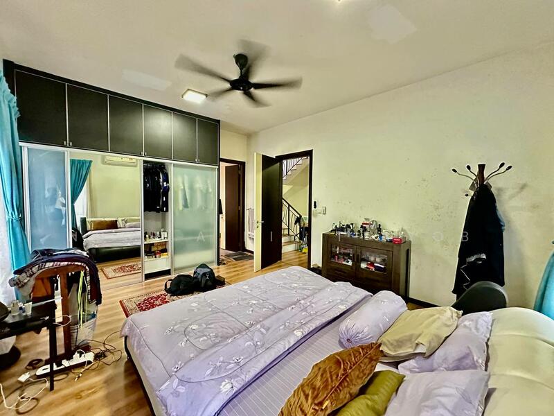 For Sale - CORNER Taman Tropika 2 Bangi Sg Tangkas Kajang Semi D House