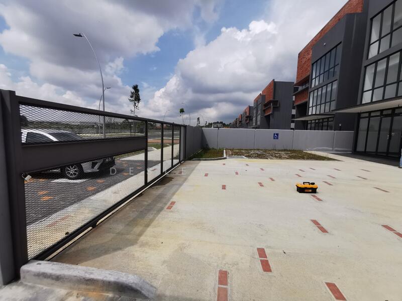 Kilang untuk Dijual di Elmina West (Sungai Buloh) - Desley Wan - Exterior - PropertyGuru.com.my