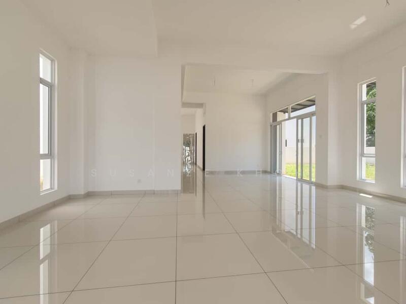 Bungalow House untuk Dijual di Taman Kota Permai (Bukit Mertajam) - Susanze Khoh - Living Room - PropertyGuru.com.my