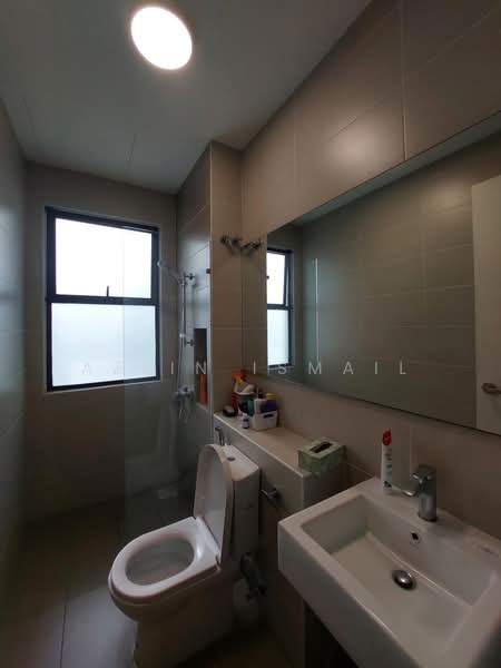 Condominium for Sale at Isle of Kamares - Azlin Ismail - Bathroom - PropertyGuru.com.my