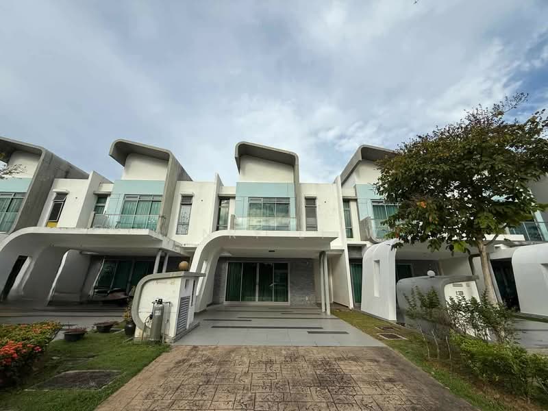 Rumah Teres 2 Tingkat untuk Dijual di Setia Eco Glades (Cyberjaya) - Henry Liew - Exterior - PropertyGuru.com.my