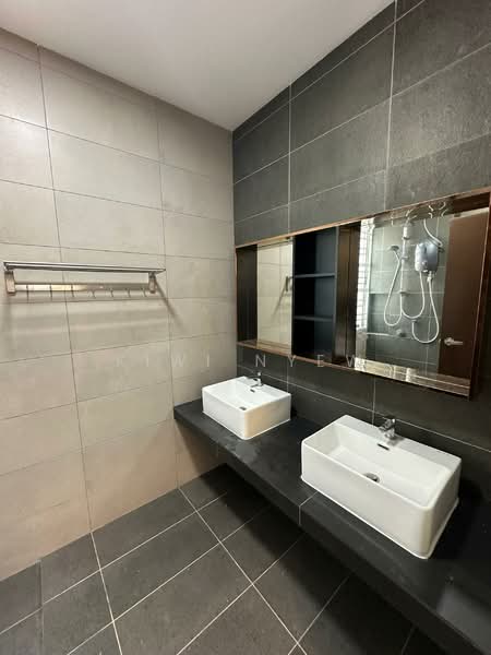 2-storey Terraced House for Rent in Puchong (Selangor) - Kiwi Nyew - Bathroom - PropertyGuru.com.my