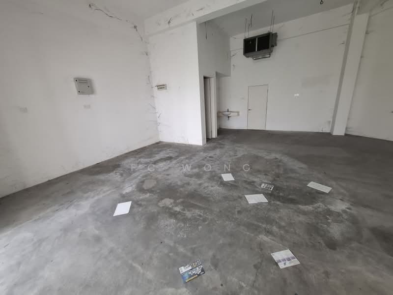 Shop for Rent in BANDAR PUCHONG JAYA (Puchong) - FC Wong - Interior of Ground Shop - PropertyGuru.com.my