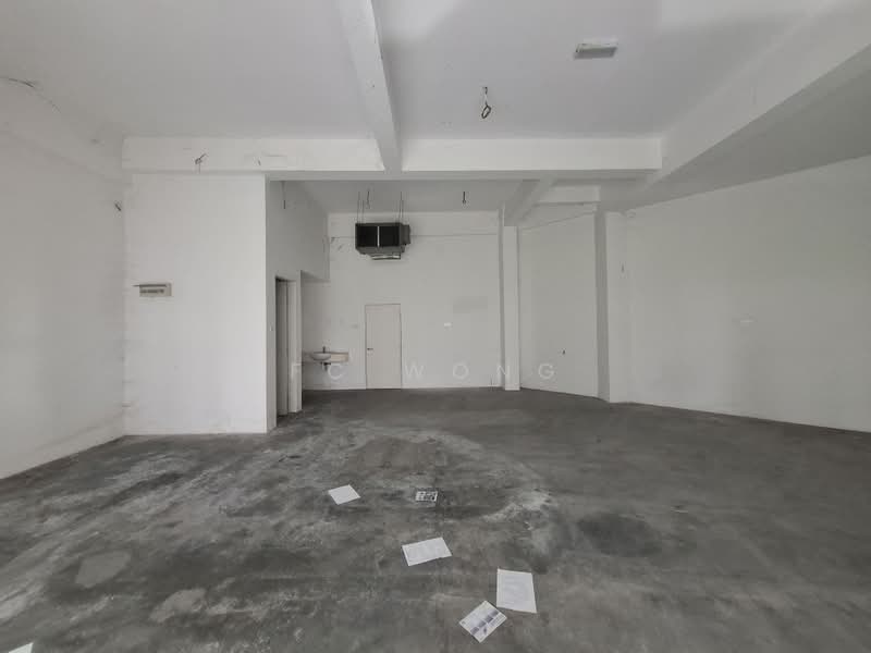 Shop for Rent in BANDAR PUCHONG JAYA (Puchong) - FC Wong - Interior of Ground Shop - PropertyGuru.com.my