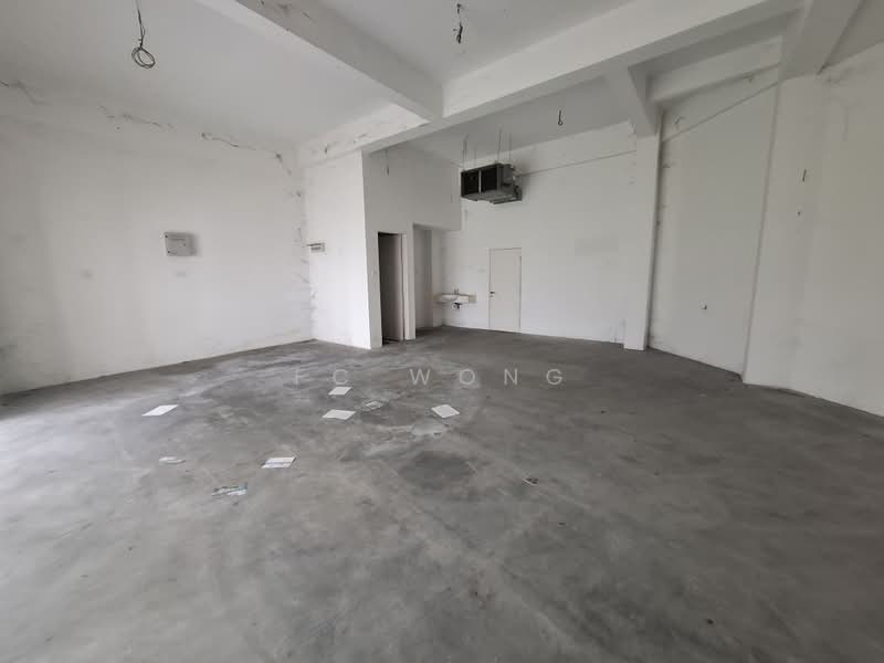 Shop for Rent in BANDAR PUCHONG JAYA (Puchong) - FC Wong - Interior of Ground Shop - PropertyGuru.com.my