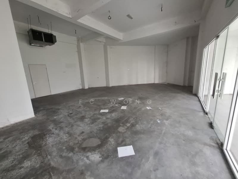 Shop for Rent in BANDAR PUCHONG JAYA (Puchong) - FC Wong - Interior of Ground Shop - PropertyGuru.com.my