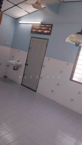 Semi-Detached House for Sale in Taman Foo Onn (Ipoh) - Alex Yee - Bathroom - PropertyGuru.com.my