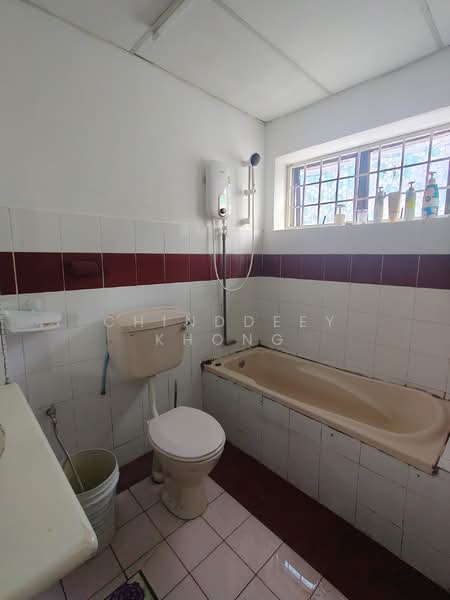 Apartment for Sale at Taman Lembah Maju 600 Apartment - Chinddeey Khong - Bathroom - PropertyGuru.com.my