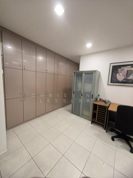 Storage & Built-in Cupboards
