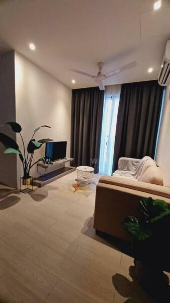 Kediaman Servis untuk Dijual di SkyPark @ Cyberjaya - Wai Wai - Living Room - PropertyGuru.com.my