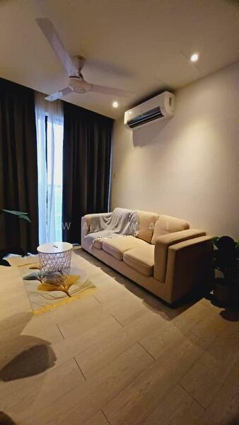 Kediaman Servis untuk Dijual di SkyPark @ Cyberjaya - Wai Wai - Living Room - PropertyGuru.com.my