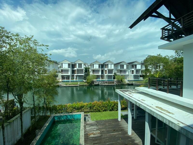 For Sale - Emerald Bay @ Puteri Harbour