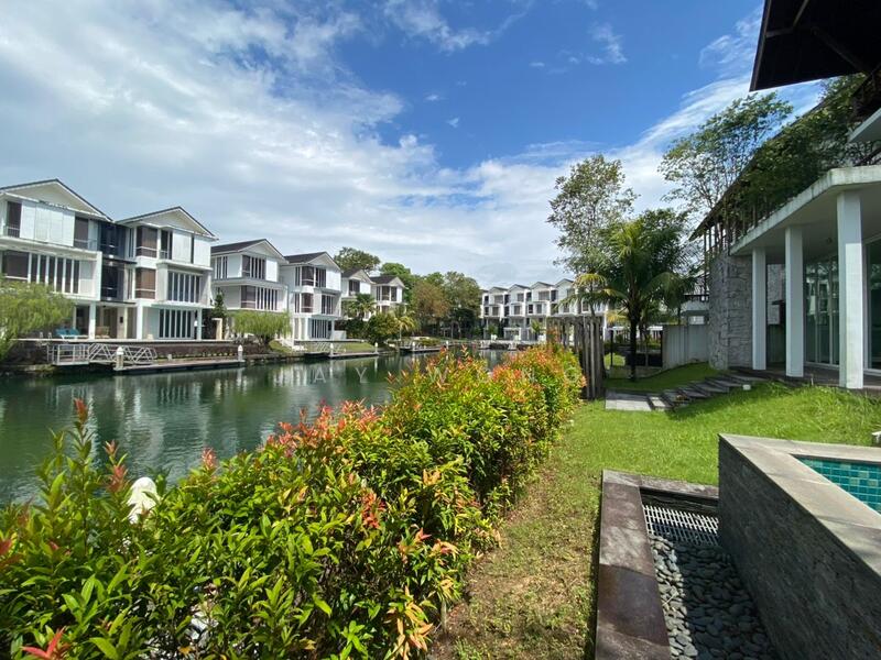 For Sale - Emerald Bay @ Puteri Harbour