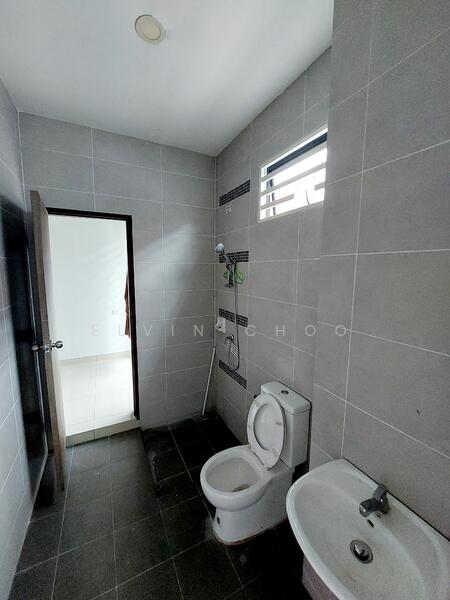 Rumah Teres untuk Dijual di Taman Seri Juru (Bukit Minyak) - Elvin Choo - Bathroom - PropertyGuru.com.my