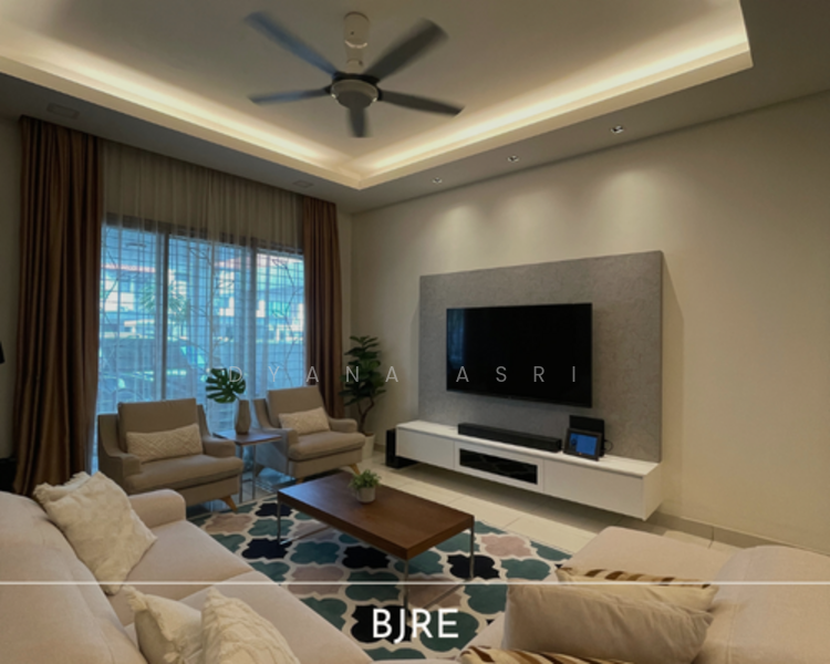 Rumah Teres 2 Tingkat untuk Dijual di Alam Impian (Shah Alam) - Dyana Asri - Living Room - PropertyGuru.com.my
