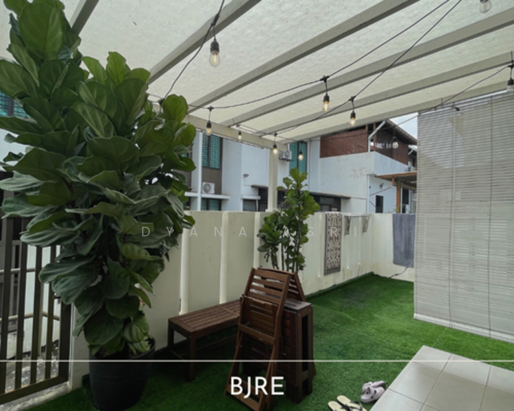 Rumah Teres 2 Tingkat untuk Dijual di Alam Impian (Shah Alam) - Dyana Asri - Balcony - PropertyGuru.com.my