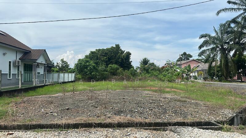 For Sale - Tanah lot Banglo Geran Individu Kepala Batas