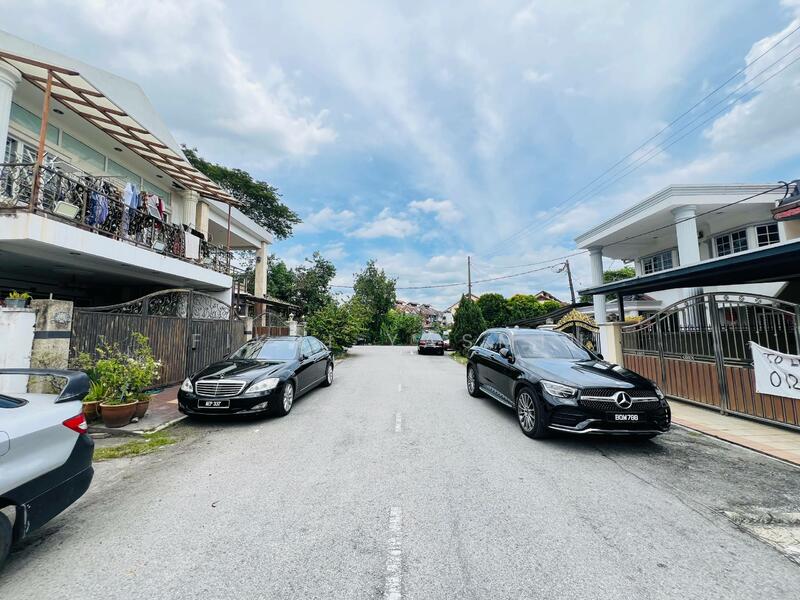 2-Storey House at Taman Selayang Indah untuk Untuk Dijual - RM 800,000, Feb 2026 - Exterior - PropertyGuru.com.my