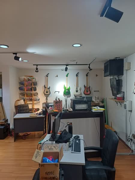 Kedai / Pejabat untuk Dijual di Seri Kembangan (Selangor) - Janet Au - PropertyGuru.com.my