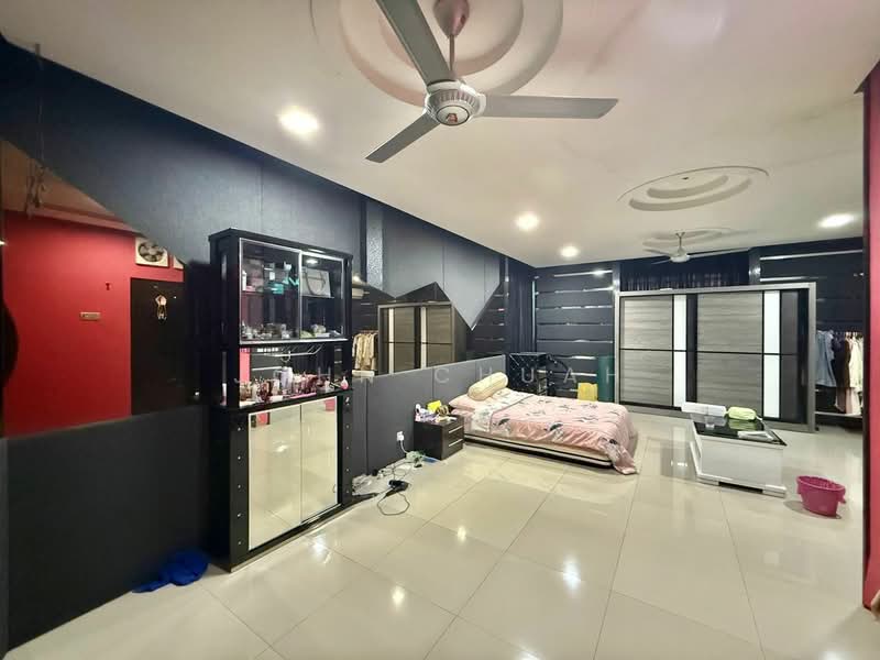 2-storey Terraced House for Sale in Taman Ipoh Timur (Ipoh) - John Chuah - Bedroom - PropertyGuru.com.my