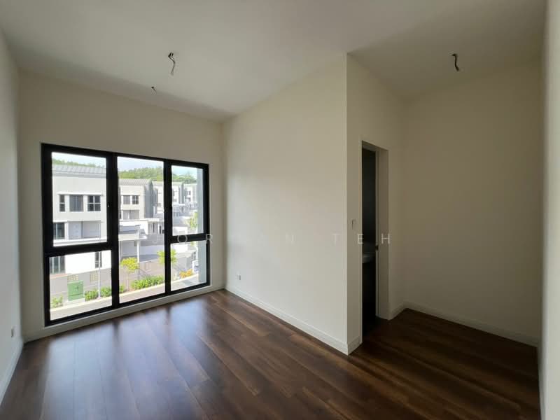 Rumah Berkembar untuk Dijual di Petaling (Selangor) - Jordan Teh - Bedroom - PropertyGuru.com.my