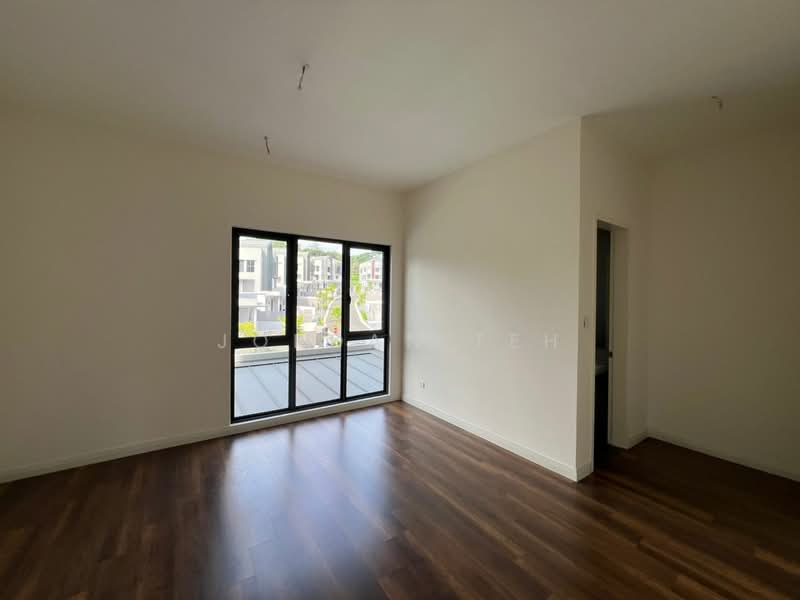 Rumah Berkembar untuk Dijual di Petaling (Selangor) - Jordan Teh - Living Room - PropertyGuru.com.my