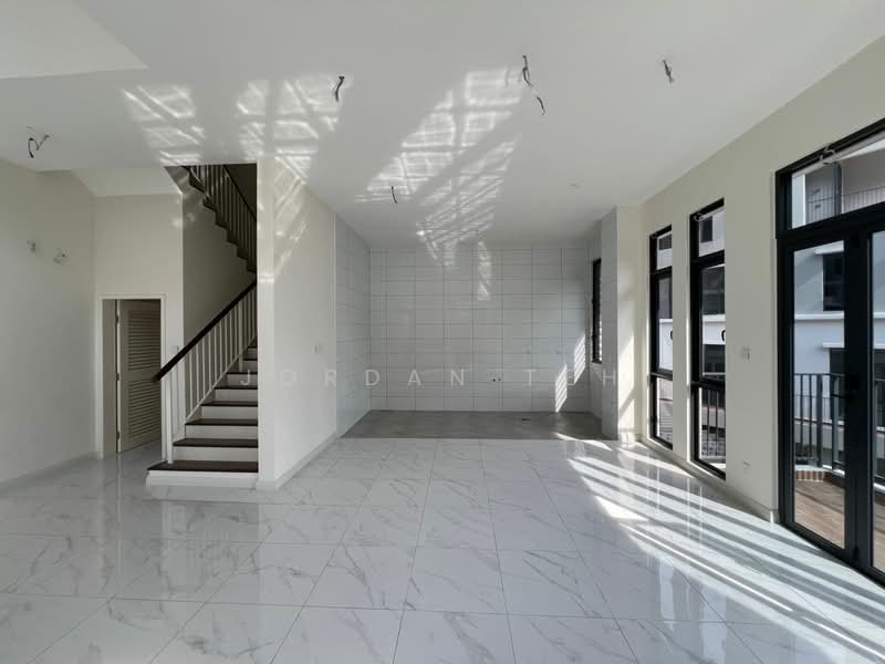 Rumah Berkembar untuk Dijual di Petaling (Selangor) - Jordan Teh - Living Room - PropertyGuru.com.my