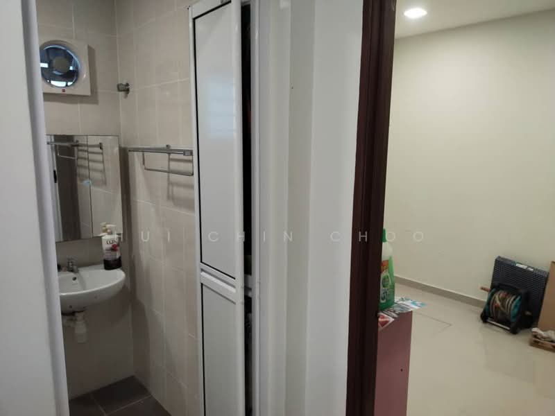 2-storey Terraced House for Sale in Taman Lestari Putra (Seri Kembangan) - Chris Choo - Bathroom - PropertyGuru.com.my