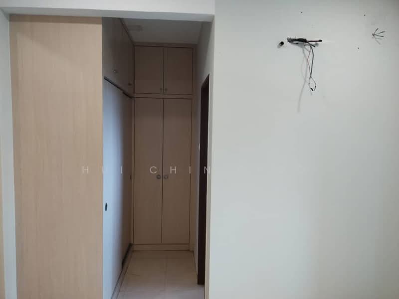 2-storey Terraced House for Sale in Taman Lestari Putra (Seri Kembangan) - Chris Choo - Corridor - PropertyGuru.com.my