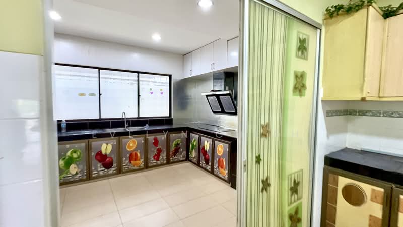Rumah Teres 2-Tingkat untuk Dijual di Taman Wawasan (Puchong) - Evelyn Cheah - Kitchen - PropertyGuru.com.my