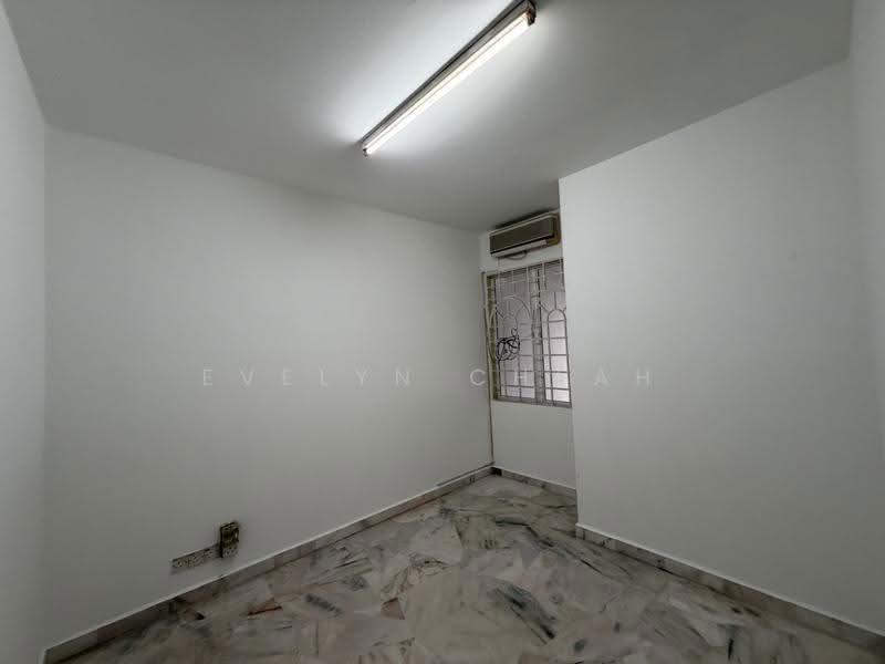 Rumah Teres 2-Tingkat untuk Dijual di Taman Wawasan (Puchong) - Evelyn Cheah - PropertyGuru.com.my