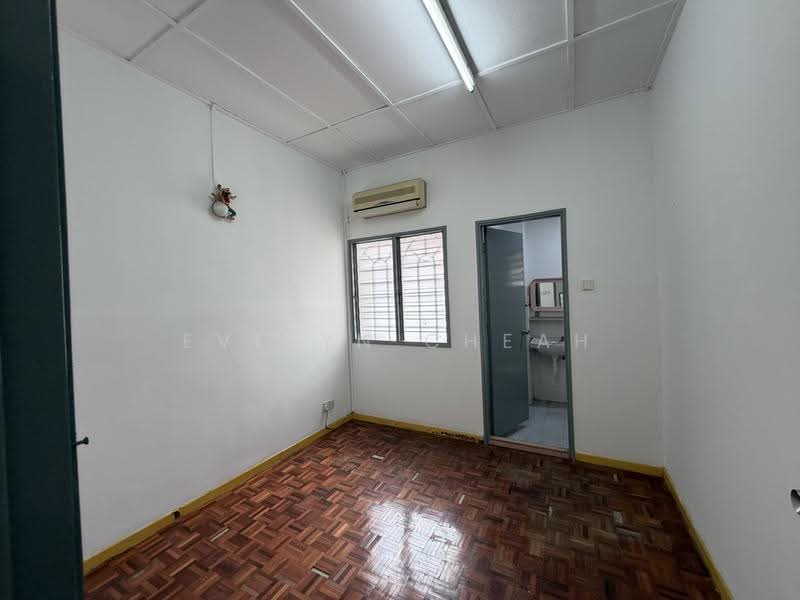 Rumah Teres 2-Tingkat untuk Dijual di Taman Wawasan (Puchong) - Evelyn Cheah - PropertyGuru.com.my
