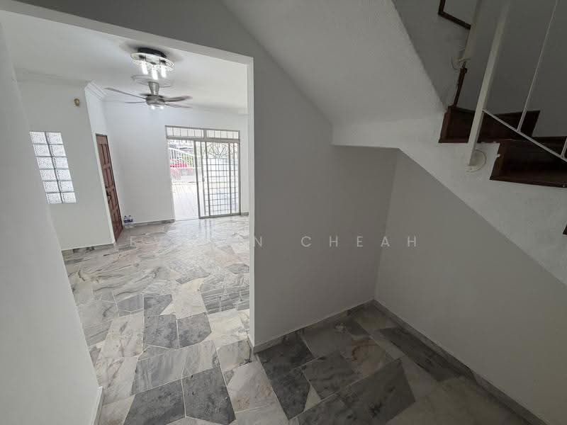 Rumah Teres 2-Tingkat untuk Dijual di Taman Wawasan (Puchong) - Evelyn Cheah - PropertyGuru.com.my