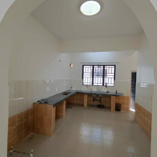 Rumah Teres untuk Dijual di Taman Muzaffar Heights (Bukit Katil) - BL Bong - Kitchen - PropertyGuru.com.my