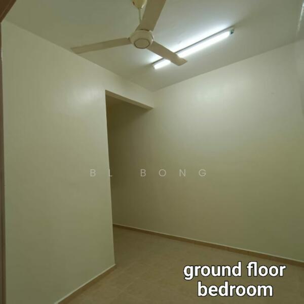 Rumah Teres untuk Dijual di Taman Muzaffar Heights (Bukit Katil) - BL Bong - Bedroom - PropertyGuru.com.my