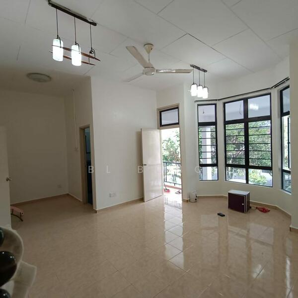 Rumah Teres untuk Dijual di Taman Muzaffar Heights (Bukit Katil) - BL Bong - Living Room - PropertyGuru.com.my