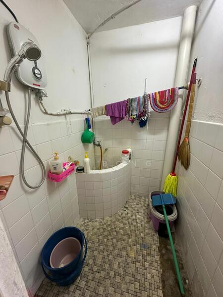 Taman Seaview untuk Untuk Dijual - RM 380,000, Mac 2026 - Bathroom - PropertyGuru.com.my