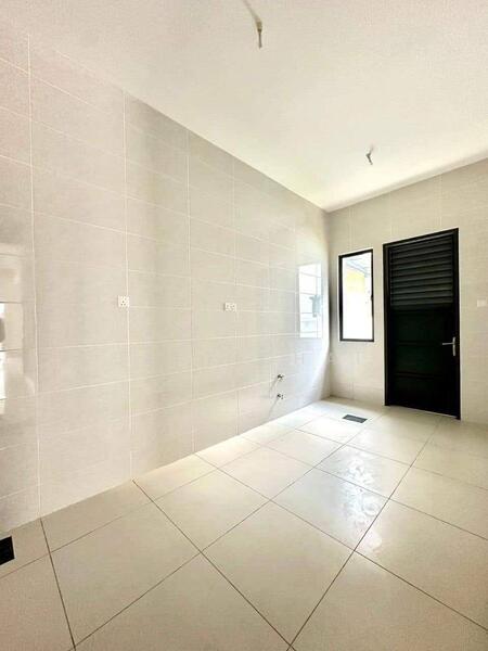 For Sale - Crystal Lagenda Putra Kulai