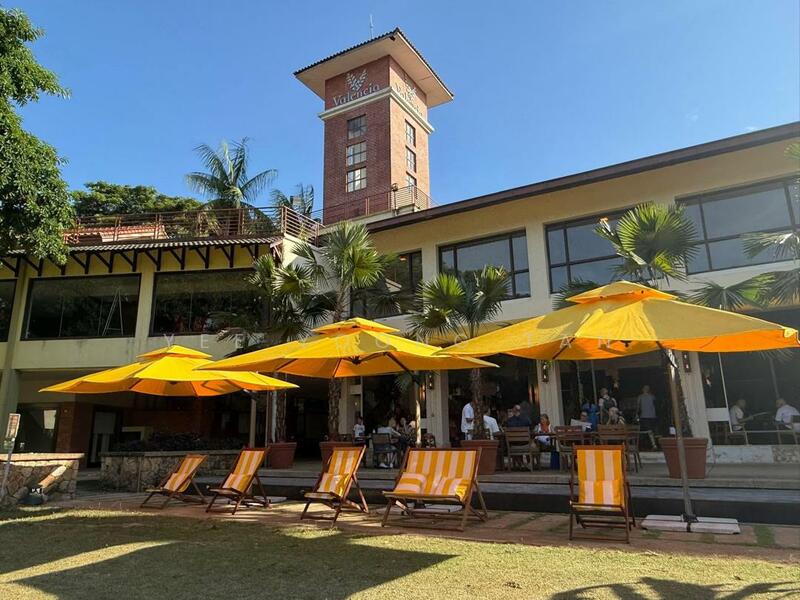 Rumah Berkembar untuk Dijual di Valencia (Sungai Buloh) - Dion Tan - Exterior - PropertyGuru.com.my