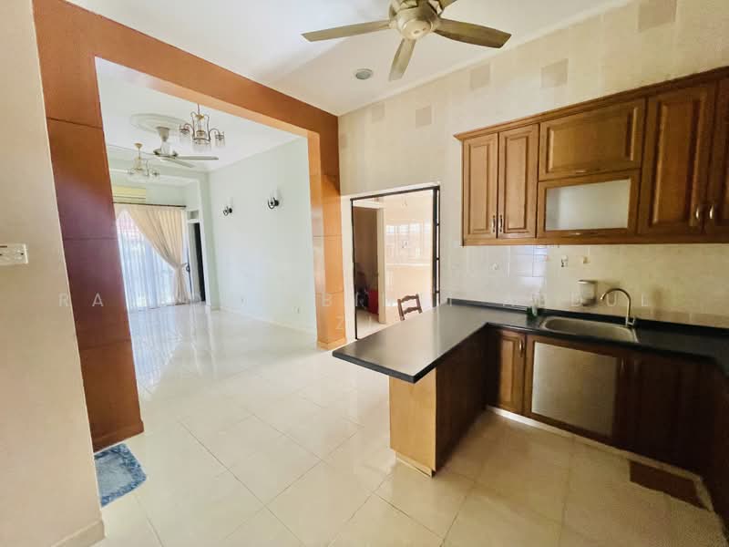 Rumah Teres 2 Tingkat untuk Dijual di Bukit Jelutong (Shah Alam) - Rafedah Binti Abdul Aziz - PropertyGuru.com.my