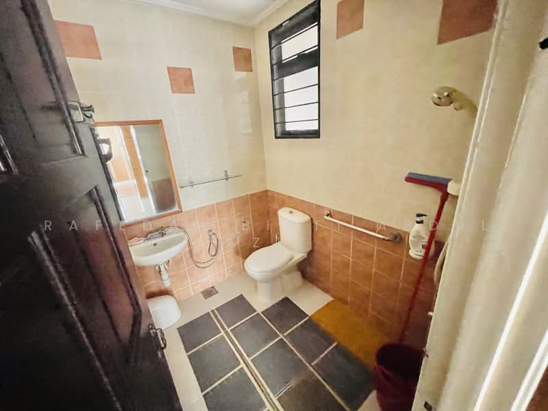 Rumah Teres 2 Tingkat untuk Dijual di Bukit Jelutong (Shah Alam) - Rafedah Binti Abdul Aziz - PropertyGuru.com.my