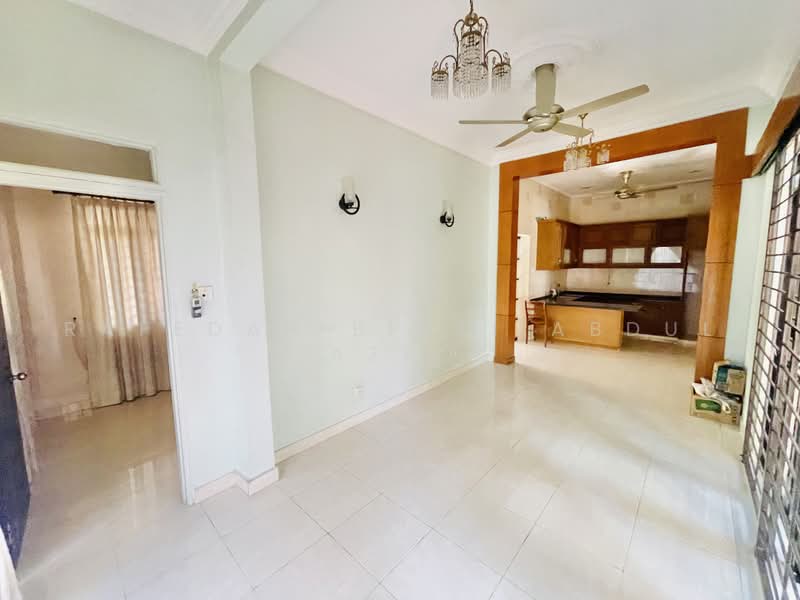 Rumah Teres 2 Tingkat untuk Dijual di Bukit Jelutong (Shah Alam) - Rafedah Binti Abdul Aziz - PropertyGuru.com.my