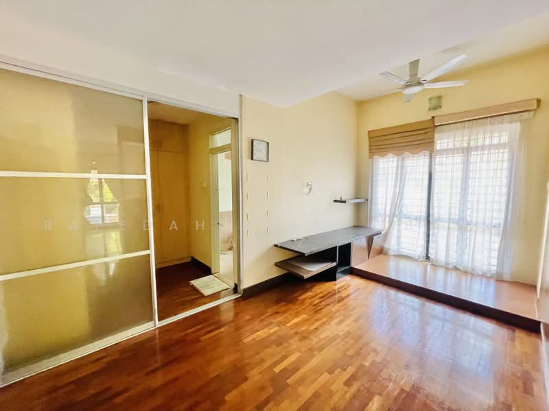 Rumah Teres 2 Tingkat untuk Dijual di Bukit Jelutong (Shah Alam) - Rafedah Binti Abdul Aziz - PropertyGuru.com.my