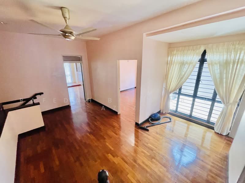 Rumah Teres 2 Tingkat untuk Dijual di Bukit Jelutong (Shah Alam) - Rafedah Binti Abdul Aziz - PropertyGuru.com.my