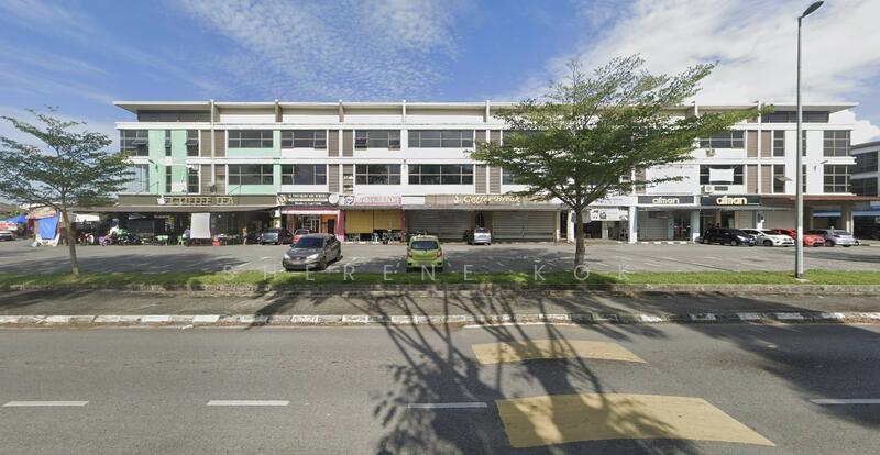 For Sale - 3 Storey Shop Intermediate @ Matang Hub Commercial Facing Residential