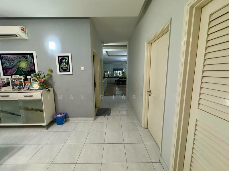 Corridor
