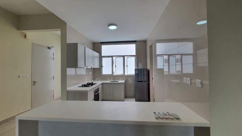 Kondominium untuk Disewa di Green Residence - Louis . - Kitchen - PropertyGuru.com.my